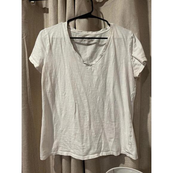 Universal threads size medium tee - Picture 1 of 2